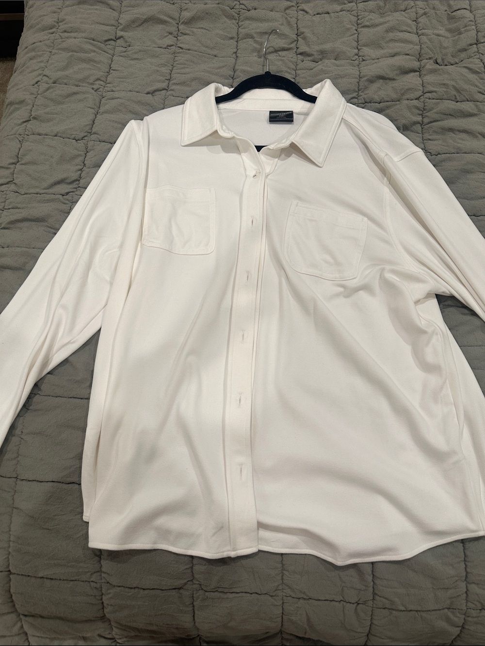 32 Degrees White Button-Down Long Sleeve Shirt